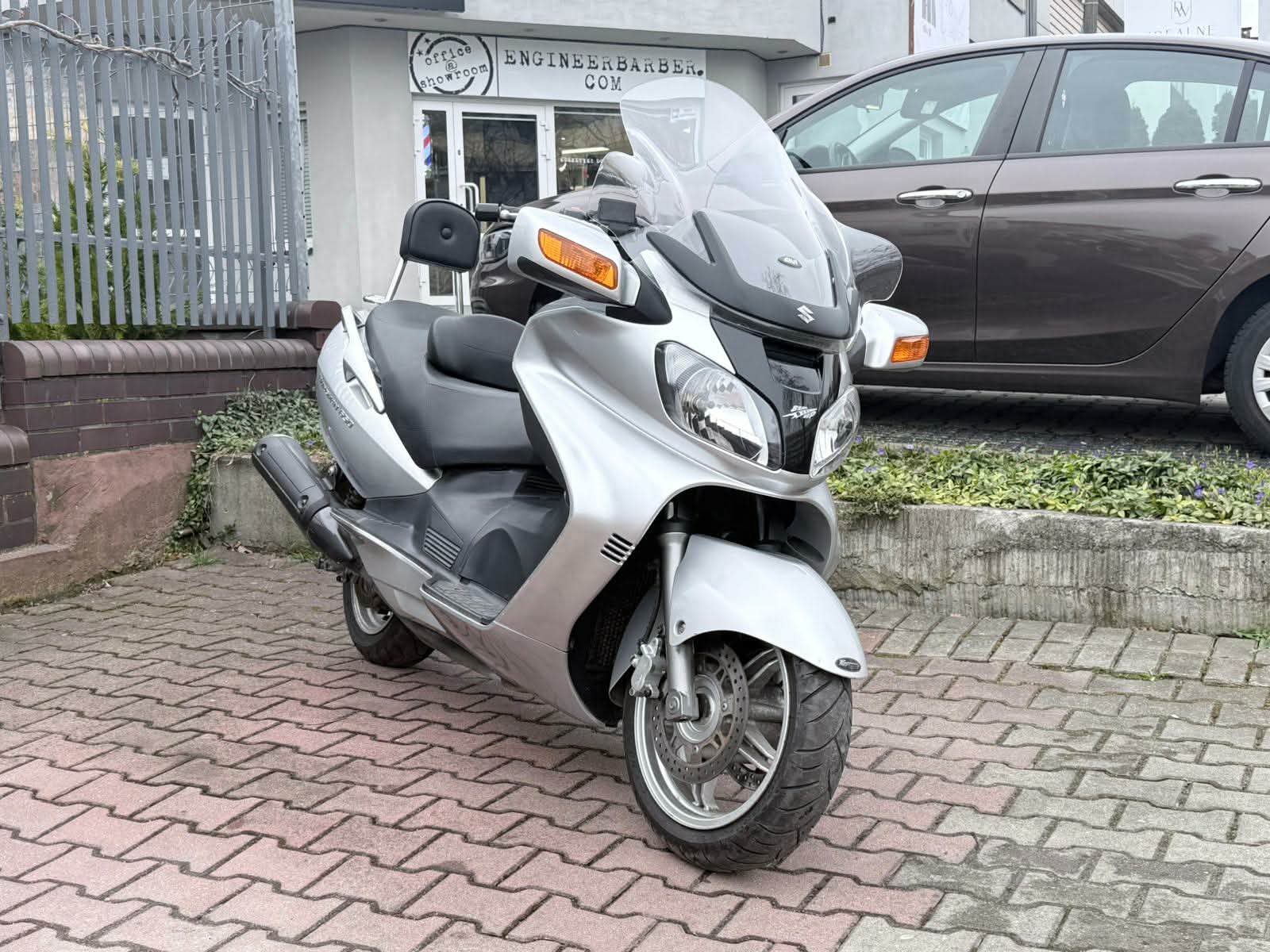 Suzuki Burgman 650
